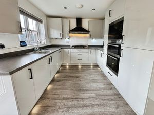 Photo 10- click for photo gallery